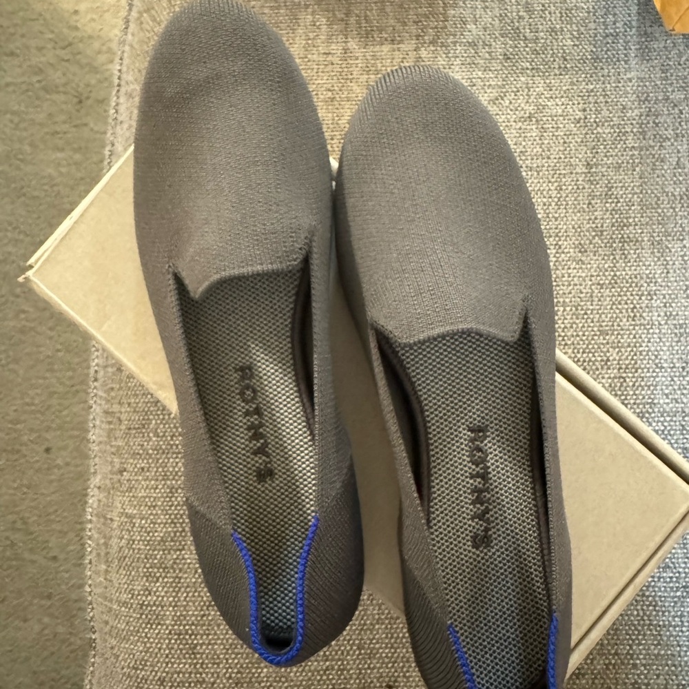 Rothy’s Loafer in Pebble Grey size 7